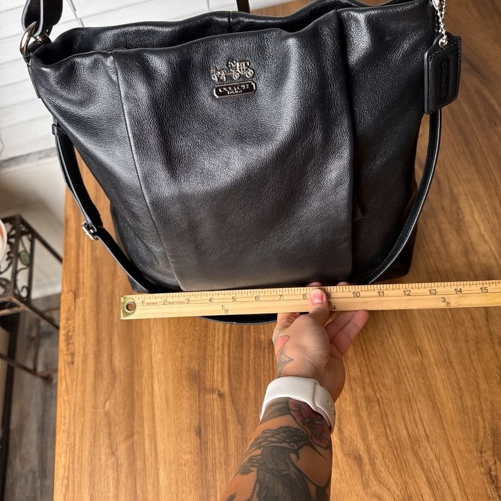 Coach Madison Isabelle Black Leather Hobo Shoulder Bag 21224 - Picture 7 of 16